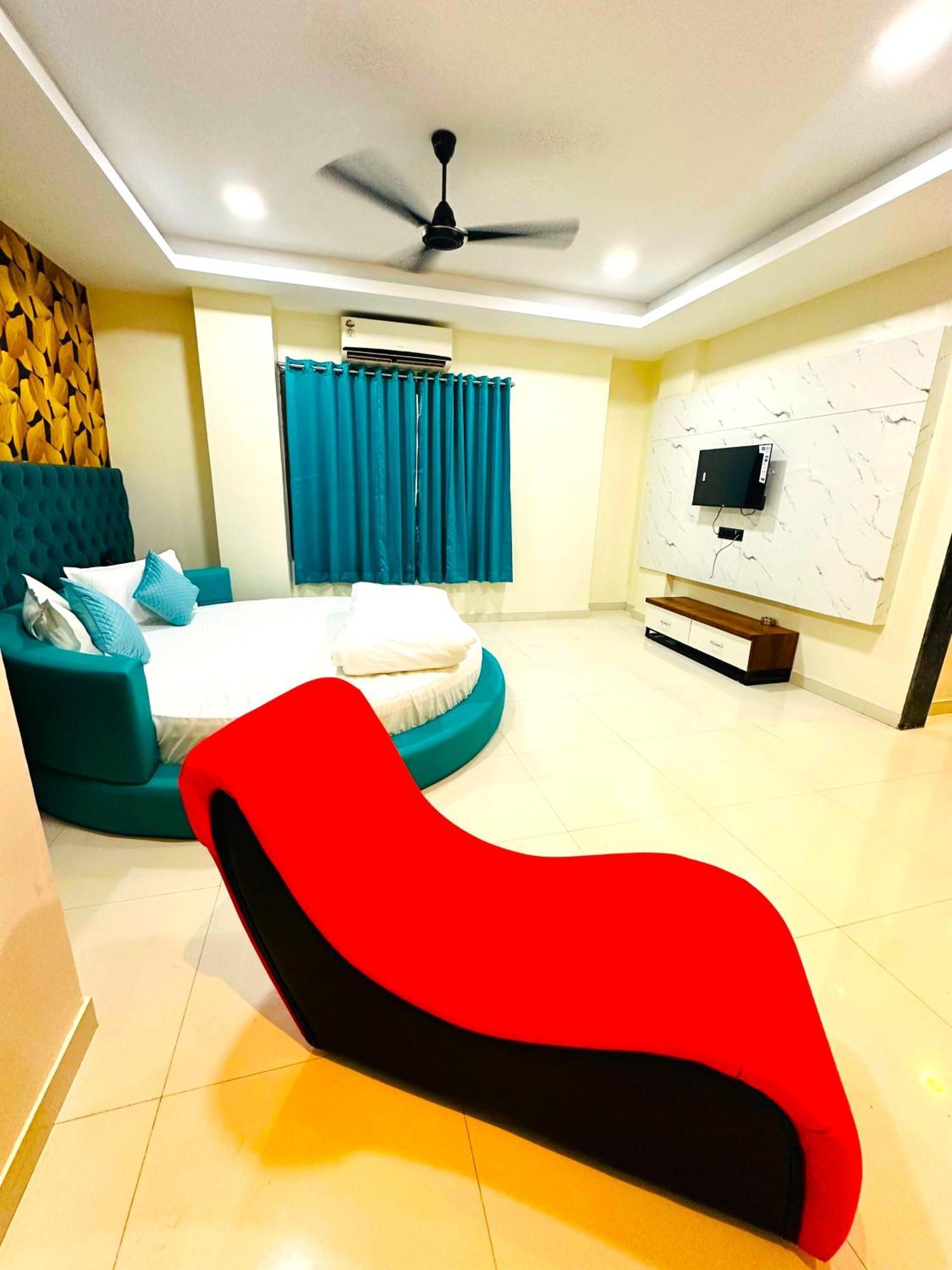 פונה Hotel Elite Stay מראה חיצוני תמונה